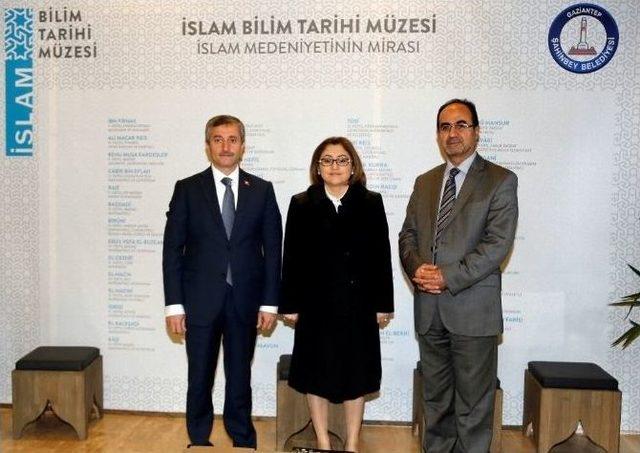 Başkan Şahin İslam Bilim Tarihi Müzesini Ziyaret Etti