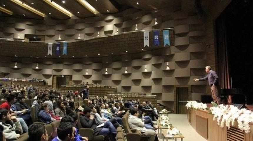 Hk&uuml;, &Uuml;niversite Adaylarını Ağırladı