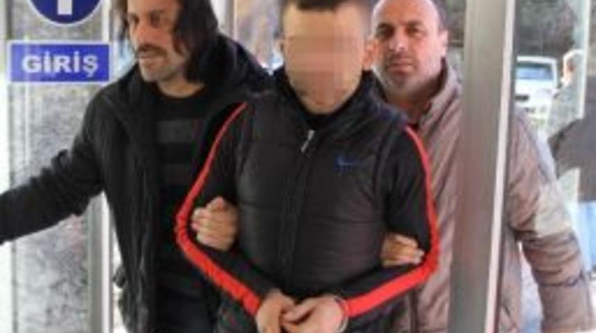 Kiralık Ara&ccedil;ta Hırsızlık Yapan 4 Kişi Yakalandı