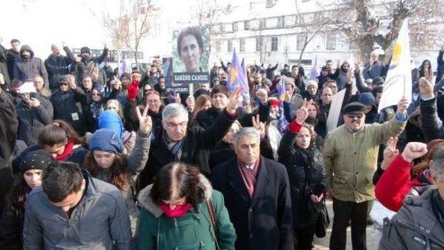 Paris te &Ouml;ld&uuml;r&uuml;len Pkk lı Cansız, Memleketi Tunceli de Anıldı 1