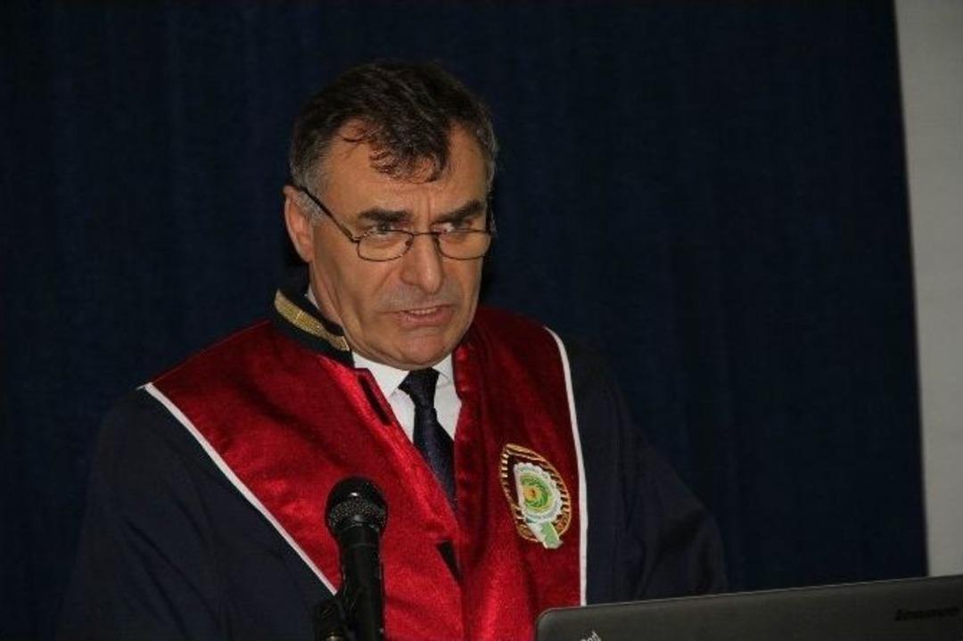 Kurt: &ldquo;&ccedil;akma Veya Gecekondu Ziraat Fak&uuml;lteleri&rdquo;