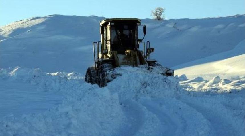 Tokat'ta Kapalı K&ouml;y Yolları Ulaşıma A&ccedil;ıldı