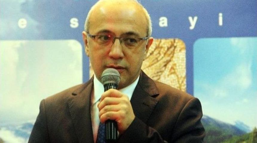 Bakanlar İş Adamları İle Bir Araya Geldi