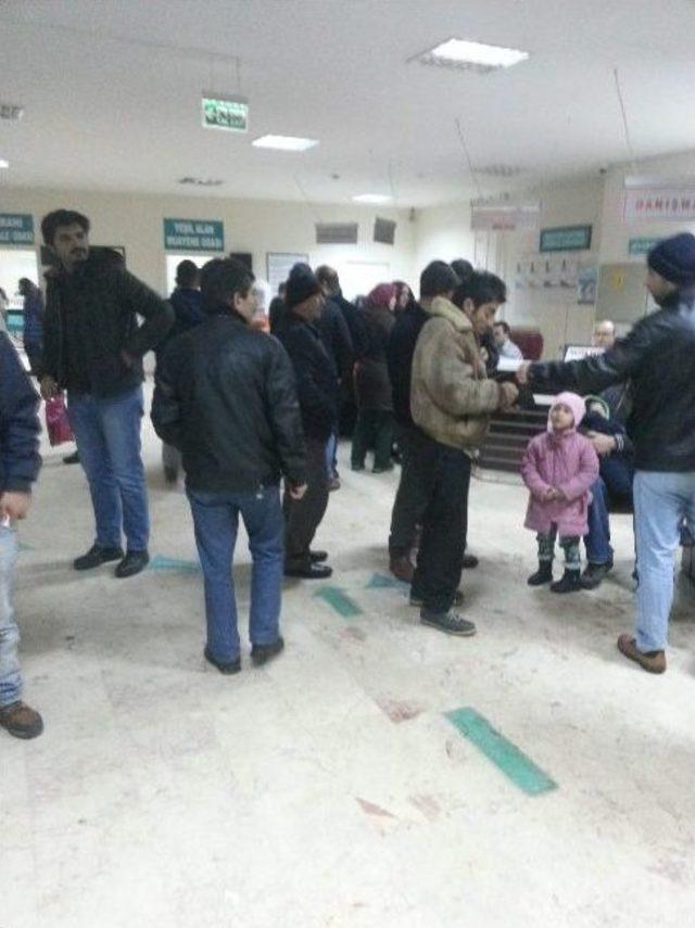 (&ouml;zel Haber) Hastanelerin Acil Servislerinde Kuyruk &Ccedil;ilesi 1