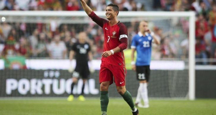 Ronaldo'dan Messi'ye sosyal medyada büyük şok G3