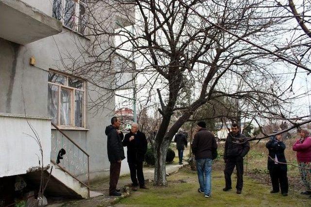 Lapseki’de Soğuk Hava Deposunda Patlama: 2 Yaralı