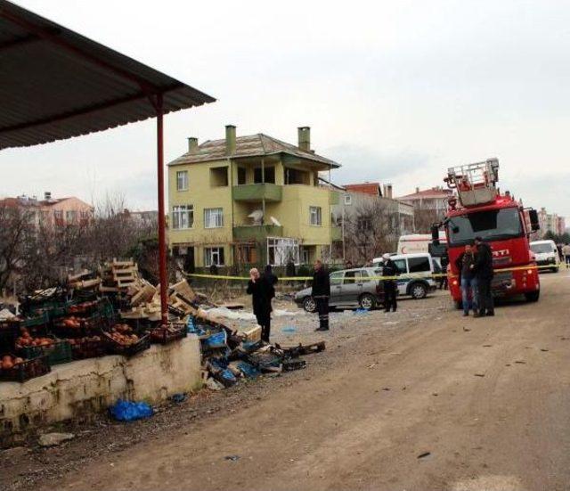 Çanakkale'de Soğuk Hava Deposunda Patlama: 2 Yaralı