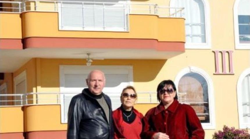 Alanya'da Yerleşik Ruslar Ge&ccedil;im Sıkıntısı &Ccedil;ekiyor