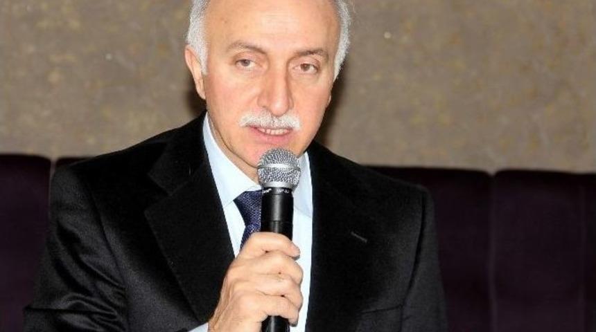 Vali Şahin Gazetecilerle Bir Araya Geldi