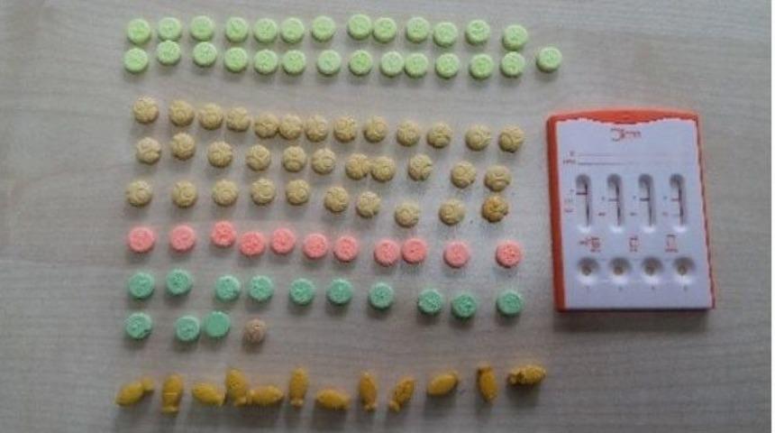 İzmir Polisi Uyuşturucu Tacirlerine G&ouml;z A&ccedil;tırmıyor