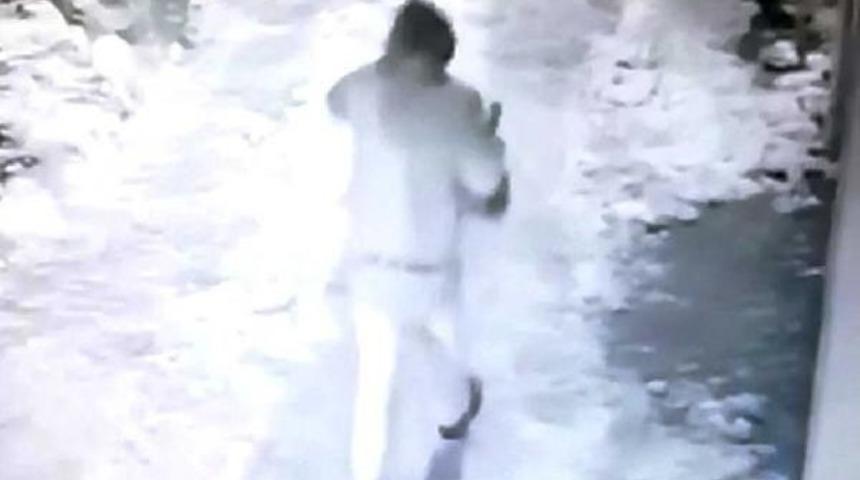 Saldırıya Uğradı, Katilin Peşinden Koştu, Hastanede &Ouml;ld&uuml;(2)