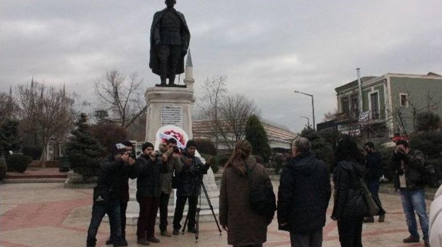 Trakya Gazeteciler Derneği &Uuml;yeleri Ata&rsquo;nın Huzurunda