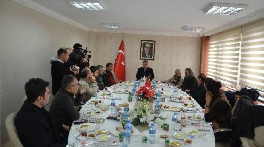 Başkan &Ouml;zg&uuml;ven Ereğli Basını İle Buluştu