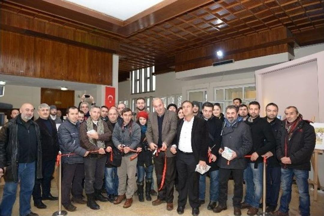 Gazeteciler Kurdeleyi Kesti, Fotoğrafı Başkan K&uuml;lc&uuml; &Ccedil;ekti