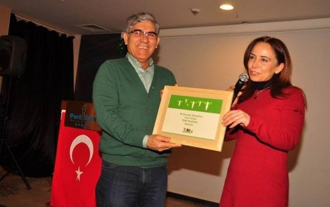 Port Side Resort Hotel Tema G&ouml;rselini Teslim Aldı