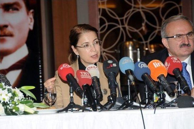 Aile Ve Sosyal Politikalar Bakanı Ayşenur İslam: 1