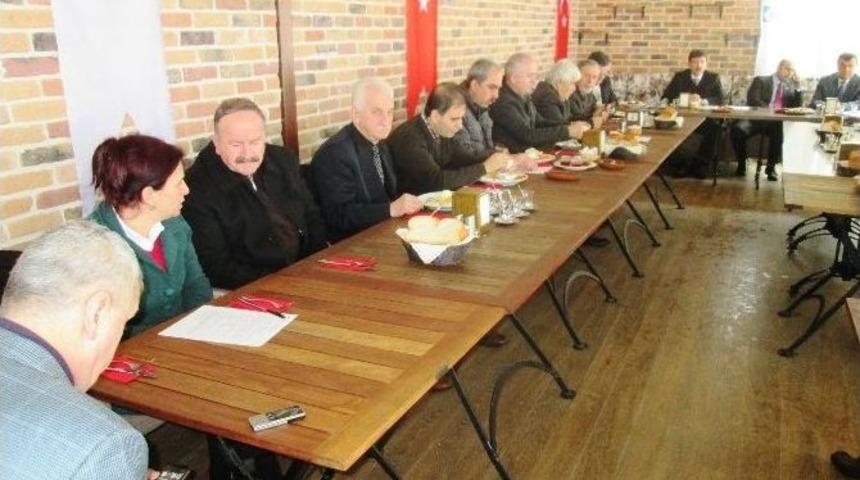 İzmit Belediyesi&rsquo;nden Esnaf Komisyonu