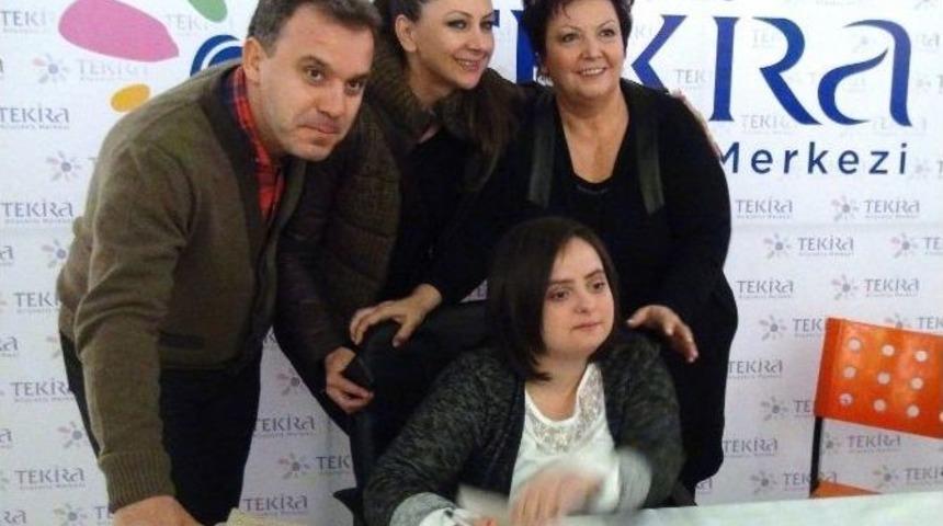 Down Sendromlu Yazar Pelin Atakan: &ldquo;down Sendromlu Kardeşlerim Okumaktan Vazge&ccedil;mesin&rdquo;