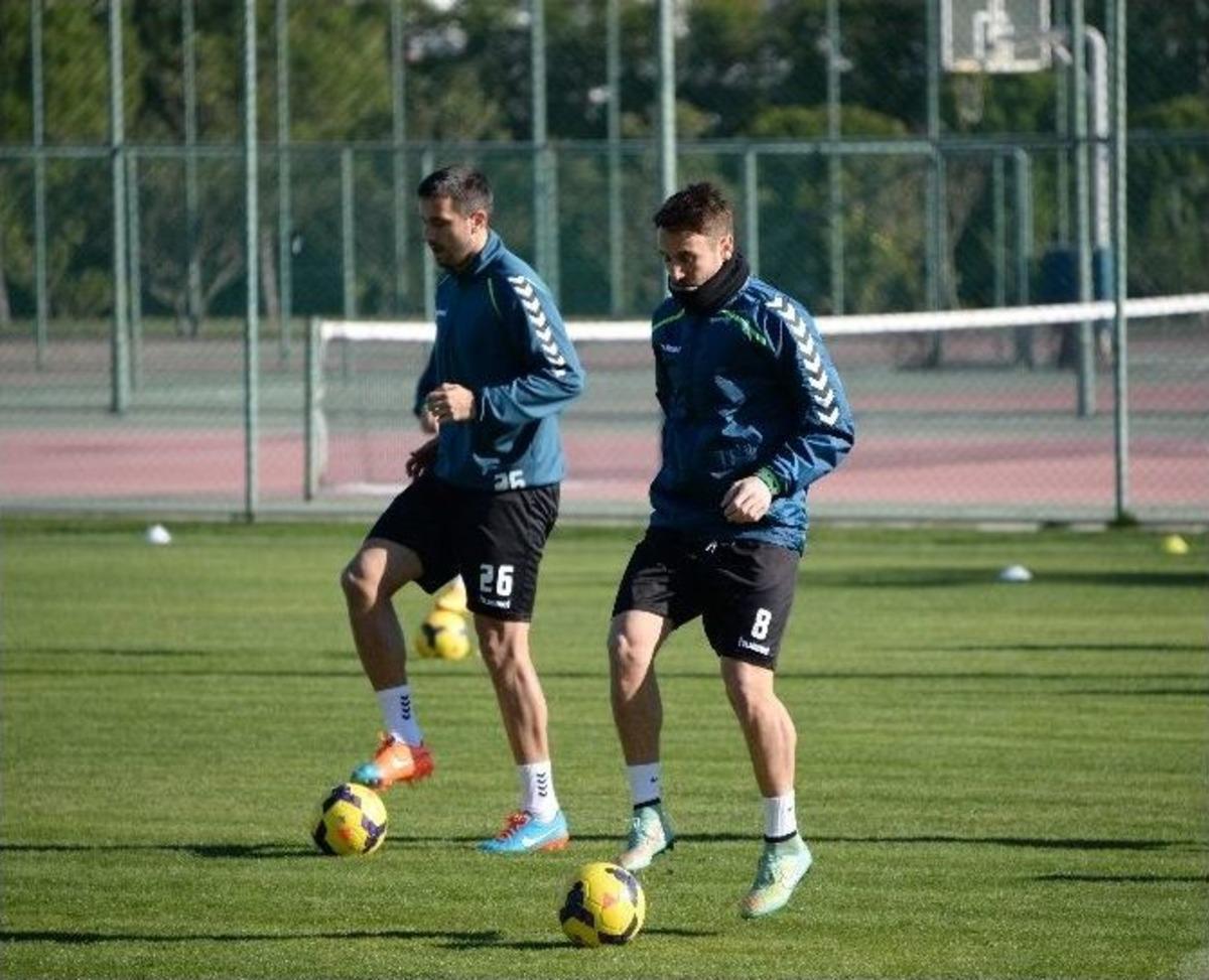 Torku Konyaspor Topbaşı Yaptı