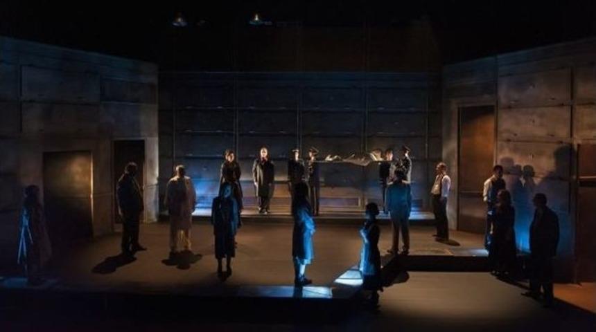 Yaşatmak &Uuml;zerine Yaşamdan Bir Oyun