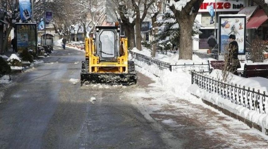 Odunpazarı&rsquo;nda Karla M&uuml;cadele &Ccedil;alışmaları