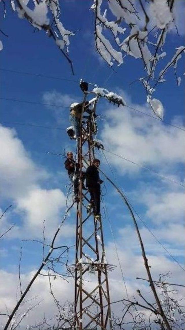 Elektriksiz Kalınca Ölümü Göze Aldılar 1