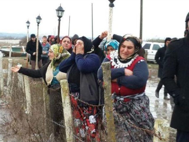 Gölde Balıkçı Teknesi Alabora Oldu: 1 Ölü, 6 Kayıp (2)