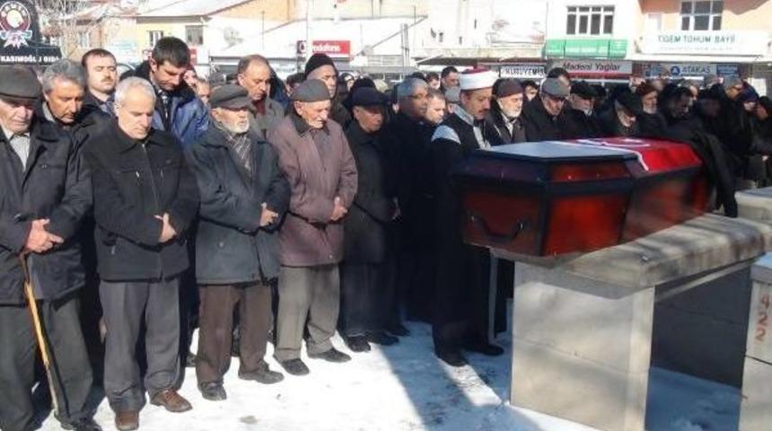 Bel&ccedil;ika&rsquo;Da Polisin Vurduğu Kaya, Toprağa Verildi