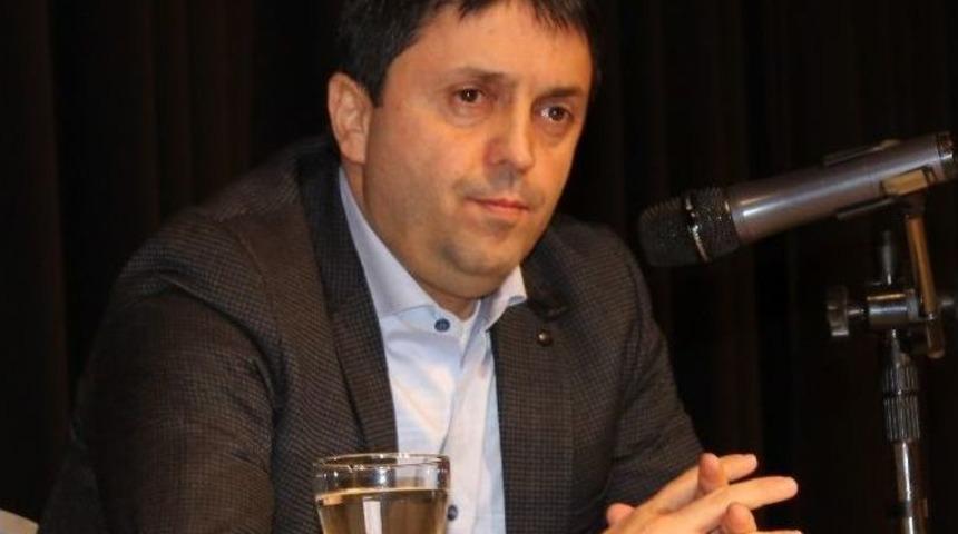 2015&rsquo;te T&uuml;rkiye Ve Dış Politika