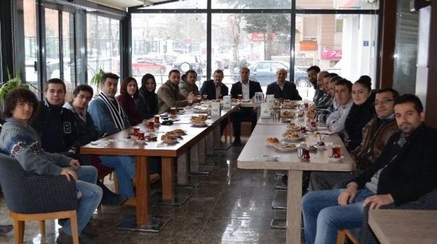 &Ccedil;orumlu Gazeteciler Kahvaltıda Buluştu