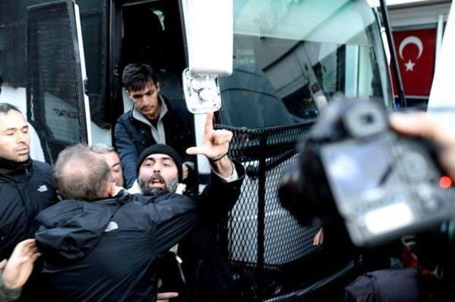 Fransa'daki Terör Saldırısını Protesto Yürüyüşünde Gerginlik (1)