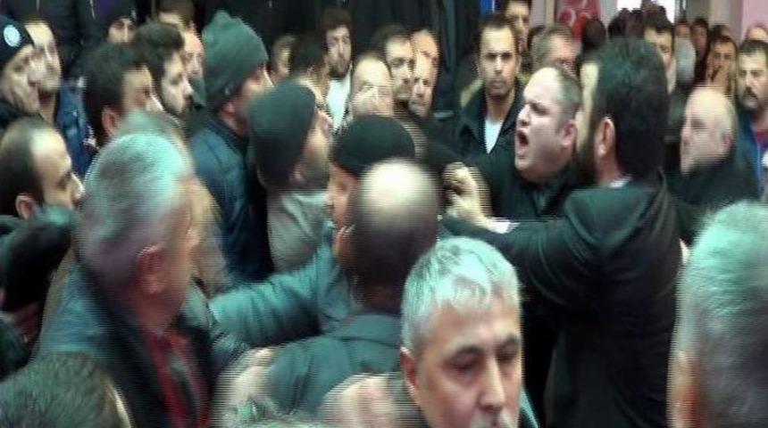 Mhp Kongresinde Yumruklar Konuştu