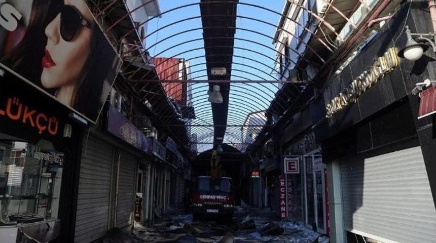 Uzun&ccedil;arşı &Ccedil;atı S&ouml;k&uuml;m &Ccedil;alışması Devam Ediyor