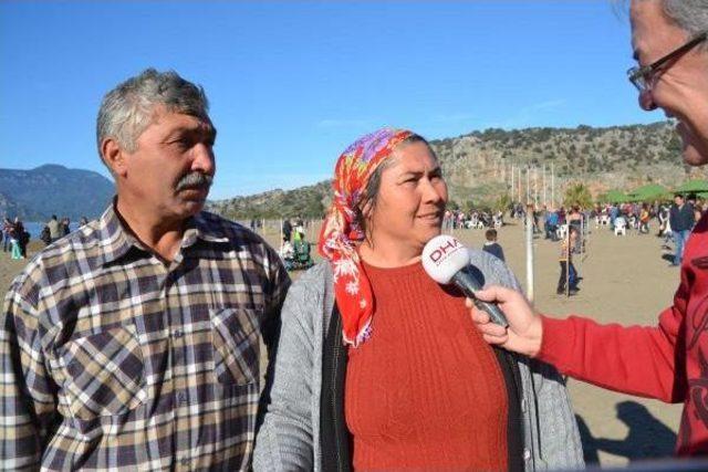 İztuzu'ndaki Renkli Etkinlikte Keşke Dememek Için Keşkek Yediler