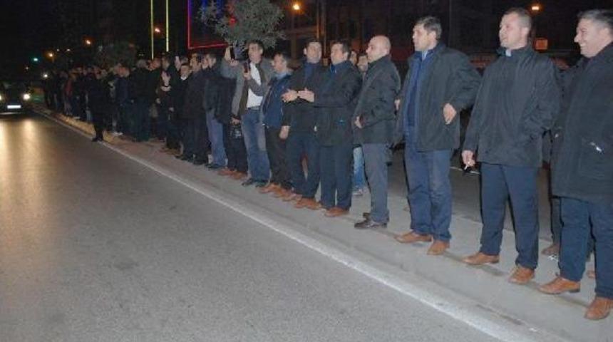 Bir Şof&ouml;r Daha Darp Edildi, Kontak Kapatan Şof&ouml;rler Eylem Yaptı