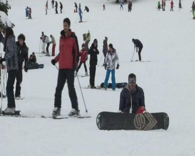 Uludağ’Da Acemi Kayakçı Tehlikesi