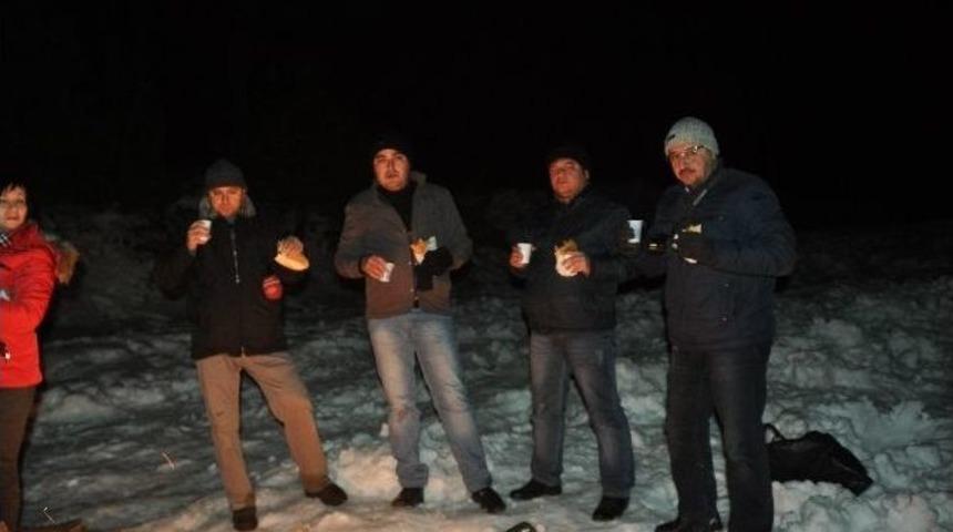 Demirci&rsquo;de Gazeteciler 10 Ocak&rsquo;ı Zirvede Kutladı