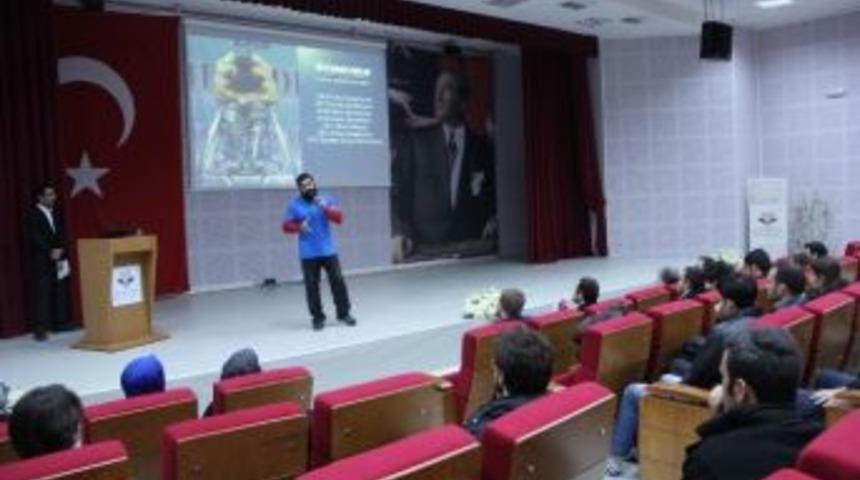 İk&ccedil;&uuml;&rsquo;de Azimle Gelen Başarının &Ouml;yk&uuml;s&uuml; Anlatıldı