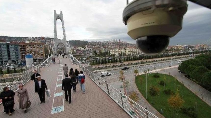 B&uuml;y&uuml;kşehir Kent G&uuml;venliği İ&ccedil;in İzliyor