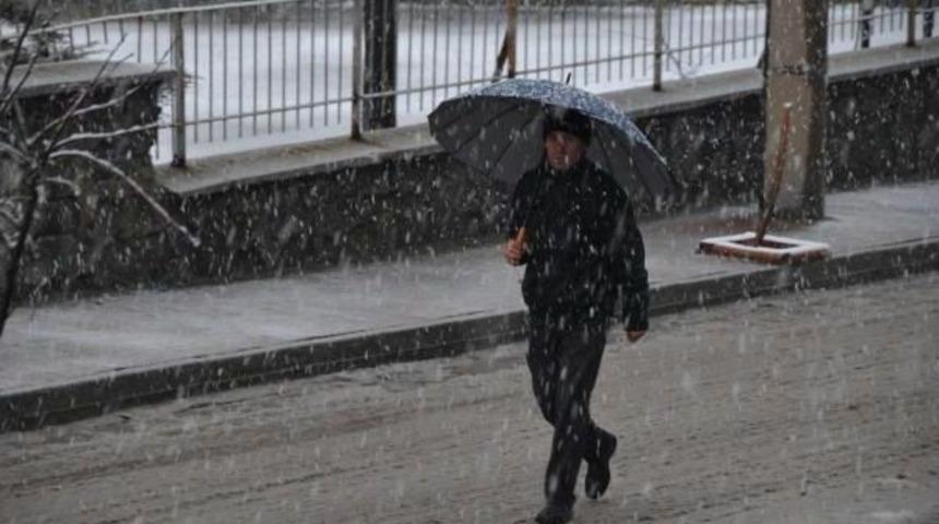 Keşan'da Kar Yağışı Etkili Oluyor