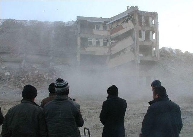 Elazığ Hükümet Konağı Yıkıldı