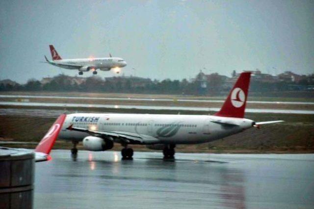 Atatürk Havalimanı'na 1, Sabiha Gökçen Havalimanı'na 14 Uçak Inemedi