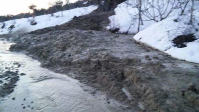 Fırtına Marmara'da Deniz Ulaşımını Aksatıyor (3)