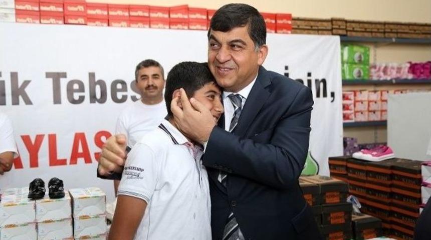 Fadıloğlu: &ldquo;herkesi Mutlu Etmek İ&ccedil;in &Ccedil;alışıyoruz&rdquo;