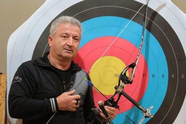 Cumhur Hoca Kürsüde 1