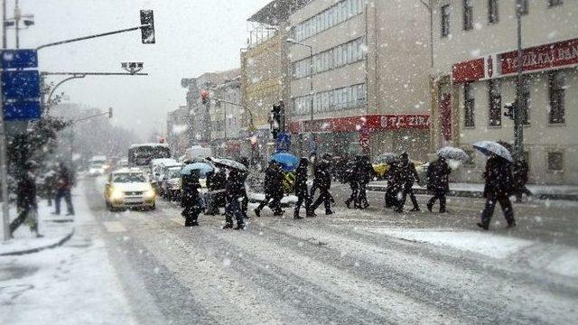 Edirne Beyaza Büründü