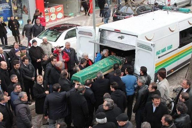 T&ouml;ren Yarılga&ccedil;, Son Yolculuğa Uğurlandı 1
