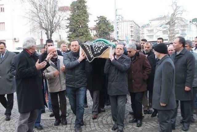 T&ouml;ren Yarılga&ccedil;, Son Yolculuğa Uğurlandı 2
