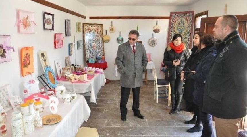 Edremit Belediyesi&rsquo;nden Ev Hanımlarına Destek