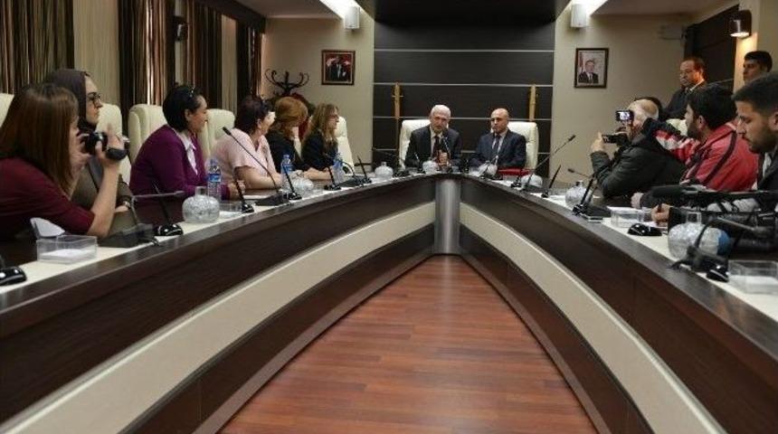 Yakutiye Belediyesi İle Atat&uuml;rk &Uuml;niversitesi, "anneler İ&ccedil;in Bir Araya Geldi"